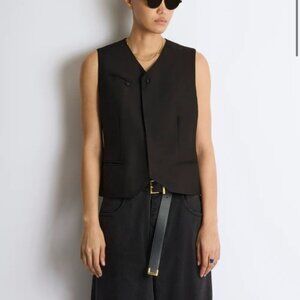Elegant Black Sleeveless Top/Vest